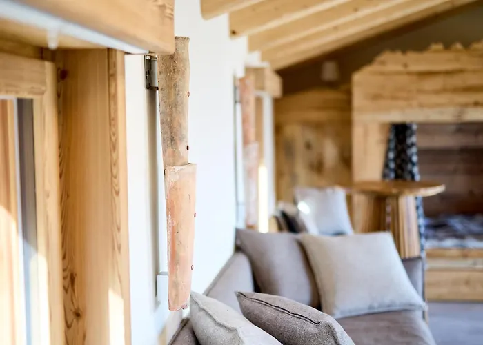 - Treeb Breva Μπελάτζιο