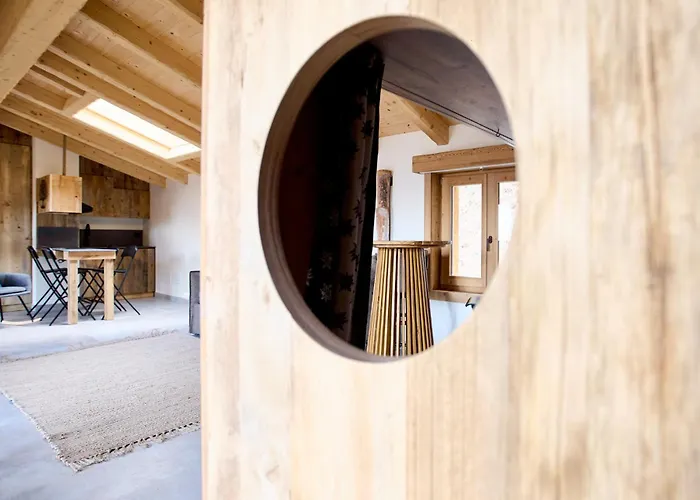 - Treeb Breva Μπελάτζιο